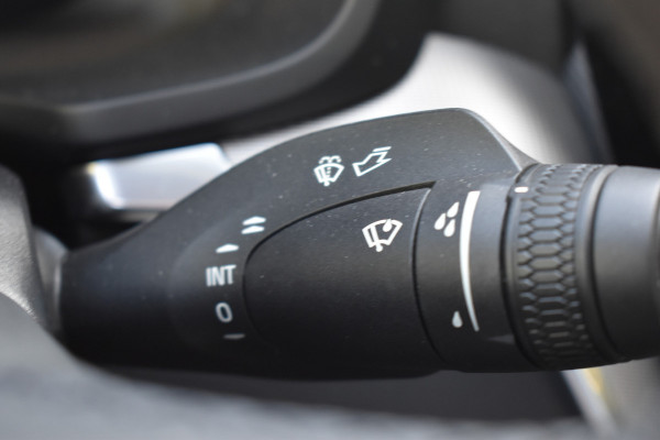 Volvo S60 Recharge T6 AWD Plus Dark H&K | ACC | 360 camera | Sportstoelen | Blis | Stuurverwarming | Stoelverwarming