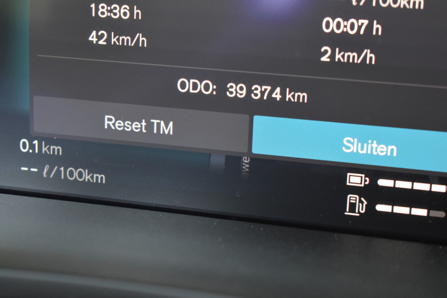 Volvo S60 Recharge T6 AWD Plus Dark H&K | ACC | 360 camera | Sportstoelen | Blis | Stuurverwarming | Stoelverwarming