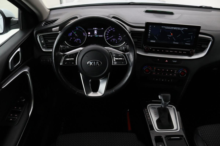 Kia Ceed 1.6 GDI PHEV DynamicLine | Stoel & stuurverwarming | Adaptive cruise | Trekhaak | Camera | Half leder | Navigatie | Keyless | Full LED