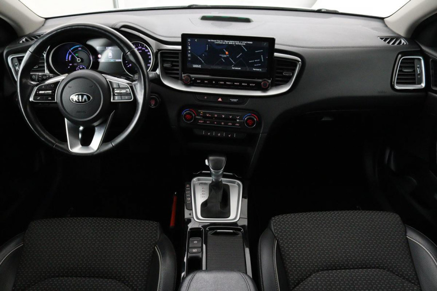 Kia Ceed 1.6 GDI PHEV DynamicLine | Stoel & stuurverwarming | Adaptive cruise | Trekhaak | Camera | Half leder | Navigatie | Keyless | Full LED