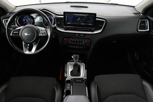 Kia Ceed 1.6 GDI PHEV DynamicLine | Stoel & stuurverwarming | Adaptive cruise | Trekhaak | Camera | Half leder | Navigatie | Keyless | Full LED