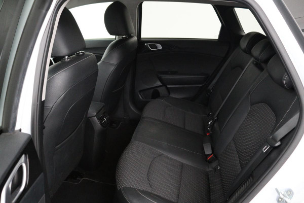 Kia Ceed 1.6 GDI PHEV DynamicLine | Stoel & stuurverwarming | Adaptive cruise | Trekhaak | Camera | Half leder | Navigatie | Keyless | Full LED
