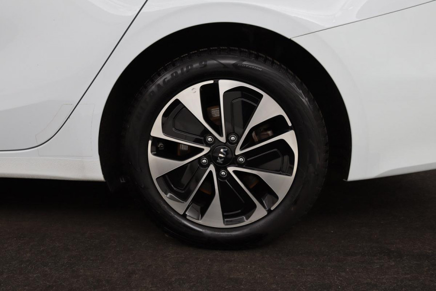 Kia Ceed 1.6 GDI PHEV DynamicLine | Stoel & stuurverwarming | Adaptive cruise | Trekhaak | Camera | Half leder | Navigatie | Keyless | Full LED