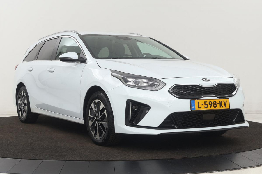 Kia Ceed 1.6 GDI PHEV DynamicLine | Stoel & stuurverwarming | Adaptive cruise | Trekhaak | Camera | Half leder | Navigatie | Keyless | Full LED