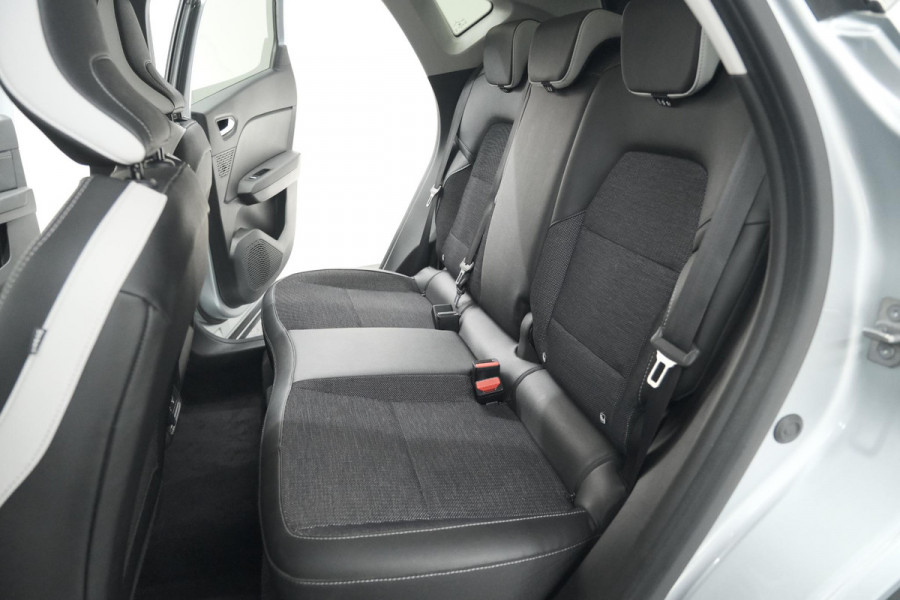 Renault Captur Mild Hybrid 140 EDC Techno | Camera | Navigatie | Apple Carplay | Parkeersensoren