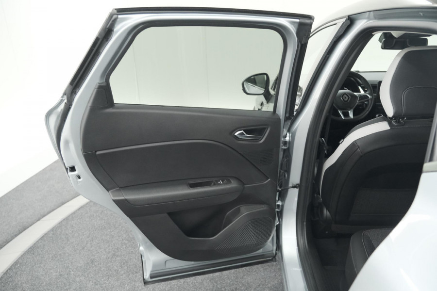 Renault Captur Mild Hybrid 140 EDC Techno | Camera | Navigatie | Apple Carplay | Parkeersensoren