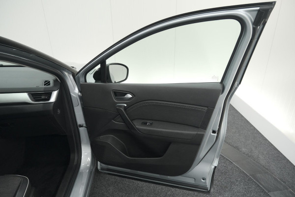 Renault Captur Mild Hybrid 140 EDC Techno | Camera | Navigatie | Apple Carplay | Parkeersensoren