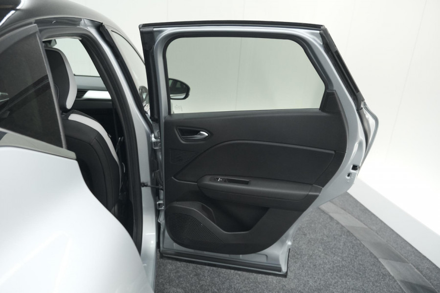 Renault Captur Mild Hybrid 140 EDC Techno | Camera | Navigatie | Apple Carplay | Parkeersensoren