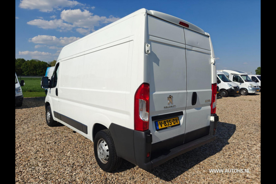 Peugeot Boxer 330 2.0 BlueHDI L2H2 Pro , Apk april 2026 , 1e Eig , Euro 6 , Lage km , nette bus.Airco cruise