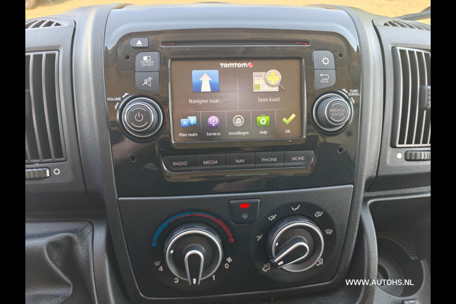 Peugeot Boxer 330 2.0 BlueHDI L2H2 Pro , Apk april 2026 , 1e Eig , Euro 6 , Lage km , nette bus.Airco cruise