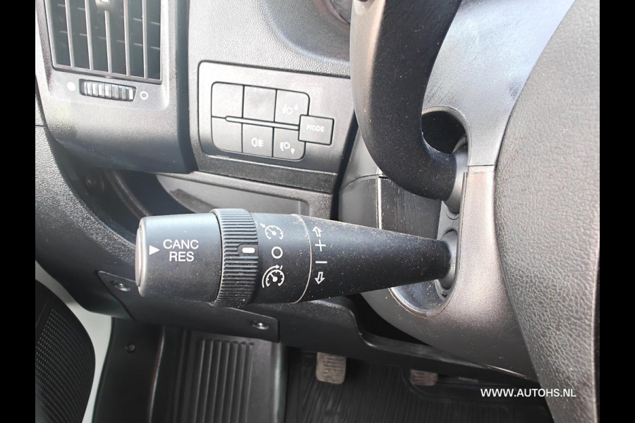Peugeot Boxer 330 2.0 BlueHDI L2H2 Pro , Apk april 2026 , 1e Eig , Euro 6 , Lage km , nette bus.Airco cruise
