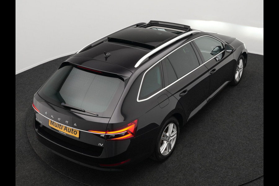 Škoda Superb Combi 1.4 TSI iV Business Edition Plug In Hybrid 218pk PHEV | Panodak | Lederen Sportstoelen Memory & Ventilatie | Adaptive Cruise | Crystal LED | 360 Camera | Navigatie | Apple Carplay | Virtual | DAB | Sfeerverlichting |