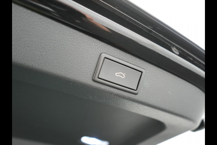 Škoda Superb Combi 1.4 TSI iV Business Edition Plug In Hybrid 218pk PHEV | Panodak | Lederen Sportstoelen Memory & Ventilatie | Adaptive Cruise | Crystal LED | 360 Camera | Navigatie | Apple Carplay | Virtual | DAB | Sfeerverlichting |