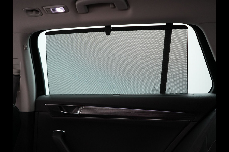 Škoda Superb Combi 1.4 TSI iV Business Edition Plug In Hybrid 218pk PHEV | Panodak | Lederen Sportstoelen Memory & Ventilatie | Adaptive Cruise | Crystal LED | 360 Camera | Navigatie | Apple Carplay | Virtual | DAB | Sfeerverlichting |