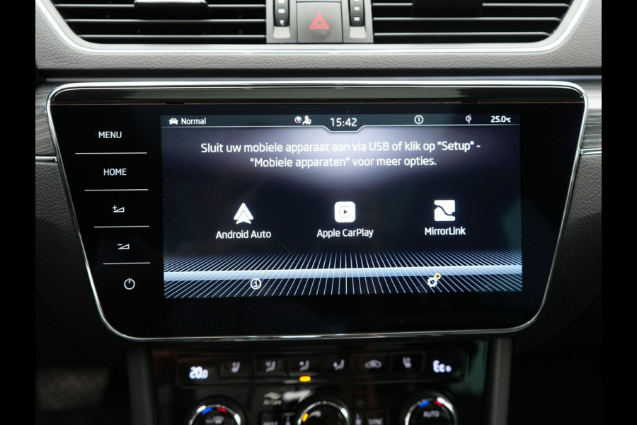 Škoda Superb Combi 1.4 TSI iV Business Edition Plug In Hybrid 218pk PHEV | Panodak | Lederen Sportstoelen Memory & Ventilatie | Adaptive Cruise | Crystal LED | 360 Camera | Navigatie | Apple Carplay | Virtual | DAB | Sfeerverlichting |