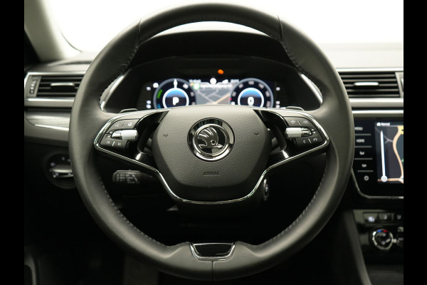 Škoda Superb Combi 1.4 TSI iV Business Edition Plug In Hybrid 218pk PHEV | Panodak | Lederen Sportstoelen Memory & Ventilatie | Adaptive Cruise | Crystal LED | 360 Camera | Navigatie | Apple Carplay | Virtual | DAB | Sfeerverlichting |
