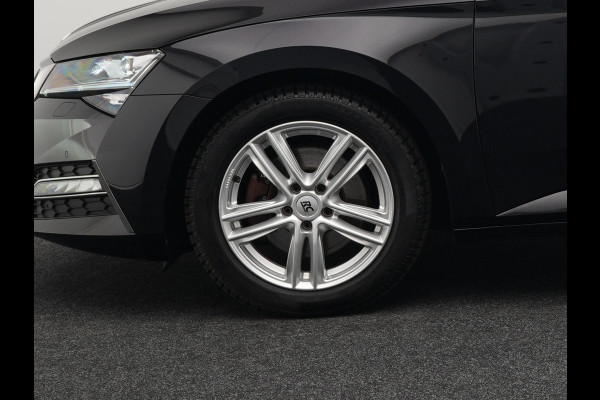 Škoda Superb Combi 1.4 TSI iV Business Edition Plug In Hybrid 218pk PHEV | Panodak | Lederen Sportstoelen Memory & Ventilatie | Adaptive Cruise | Crystal LED | 360 Camera | Navigatie | Apple Carplay | Virtual | DAB | Sfeerverlichting |