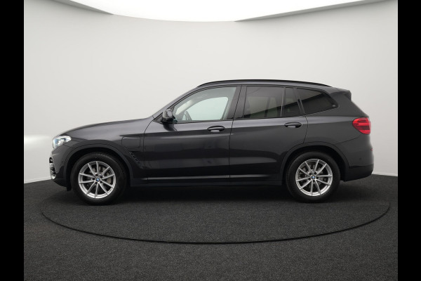 BMW X3 xDrive30e Plug In Hybrid 293pk Dealer O.H. PHEV | Sportstoelen Verwarmd | Navigatie | Apple Carplay | Camera | DAB | Virtual | Stuurwiel Verwarmd | Climate Control | Cruise Control |