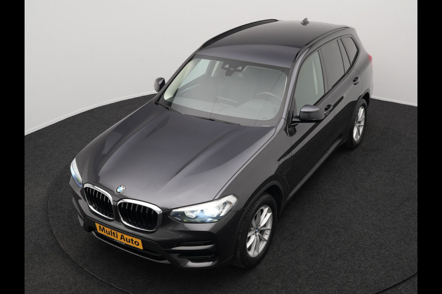 BMW X3 xDrive30e Plug In Hybrid 293pk Dealer O.H. PHEV | Sportstoelen Verwarmd | Navigatie | Apple Carplay | Camera | DAB | Virtual | Stuurwiel Verwarmd | Climate Control | Cruise Control |