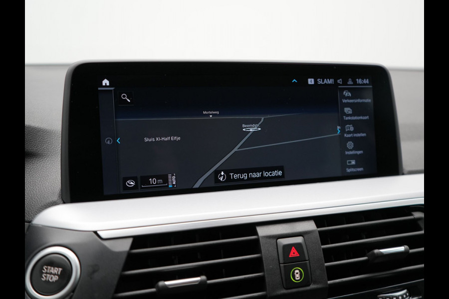 BMW X3 xDrive30e Plug In Hybrid 293pk Dealer O.H. PHEV | Sportstoelen Verwarmd | Navigatie | Apple Carplay | Camera | DAB | Virtual | Stuurwiel Verwarmd | Climate Control | Cruise Control |