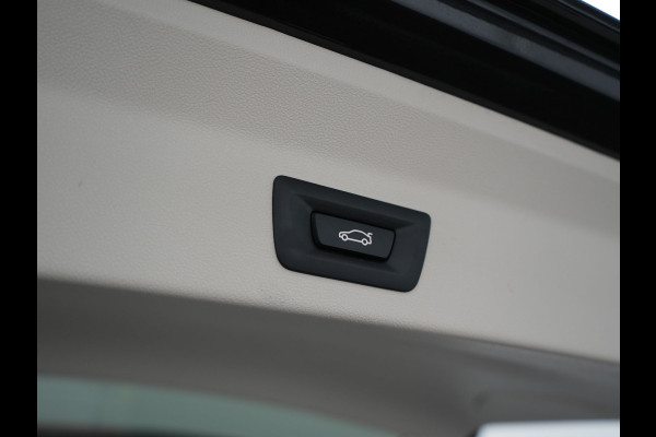BMW X3 xDrive30e Plug In Hybrid 293pk Dealer O.H. PHEV | Sportstoelen Verwarmd | Navigatie | Apple Carplay | Camera | DAB | Virtual | Stuurwiel Verwarmd | Climate Control | Cruise Control |