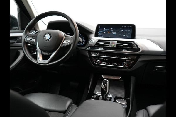BMW X3 xDrive30e Plug In Hybrid 293pk Dealer O.H. PHEV | Sportstoelen Verwarmd | Navigatie | Apple Carplay | Camera | DAB | Virtual | Stuurwiel Verwarmd | Climate Control | Cruise Control |