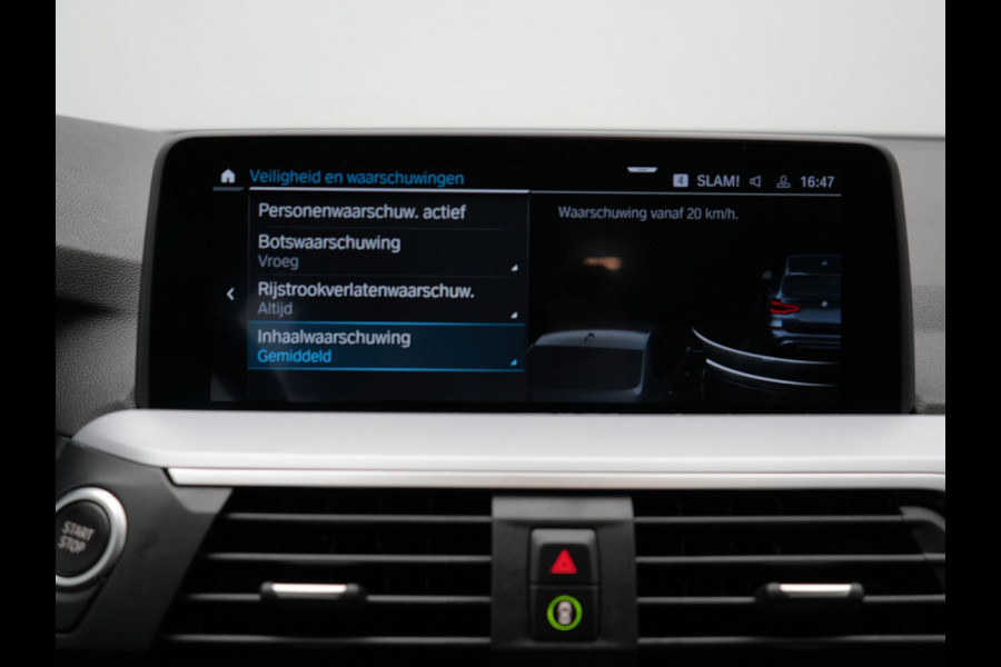 BMW X3 xDrive30e Plug In Hybrid 293pk Dealer O.H. PHEV | Sportstoelen Verwarmd | Navigatie | Apple Carplay | Camera | DAB | Virtual | Stuurwiel Verwarmd | Climate Control | Cruise Control |