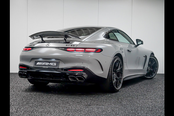 Mercedes-Benz AMG GT AMG 63 4MATIC+ | Lift | Alpingrijs | Carbon pakket