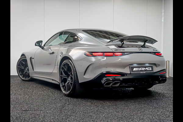 Mercedes-Benz AMG GT AMG 63 4MATIC+ | Lift | Alpingrijs | Carbon pakket