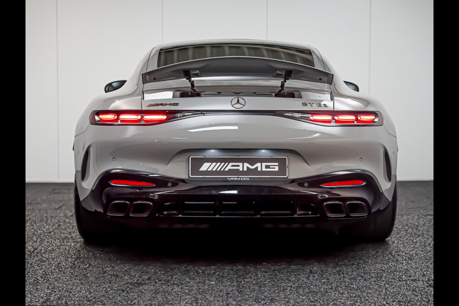 Mercedes-Benz AMG GT AMG 63 4MATIC+ | Lift | Alpingrijs | Carbon pakket