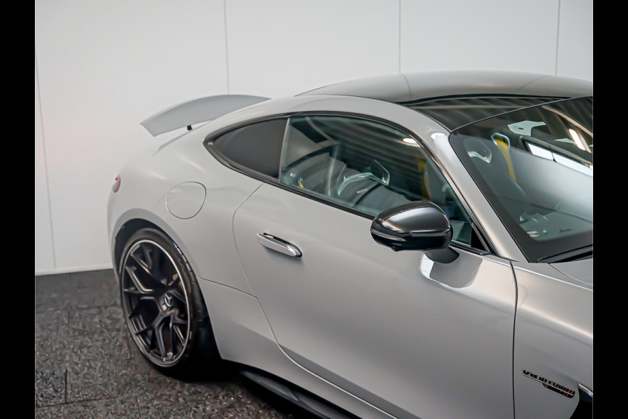 Mercedes-Benz AMG GT AMG 63 4MATIC+ | Lift | Alpingrijs | Carbon pakket