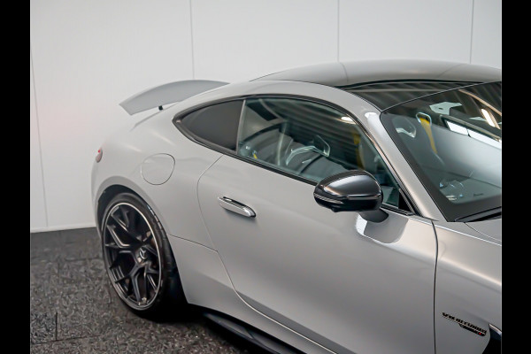Mercedes-Benz AMG GT AMG 63 4MATIC+ | Lift | Alpingrijs | Carbon pakket