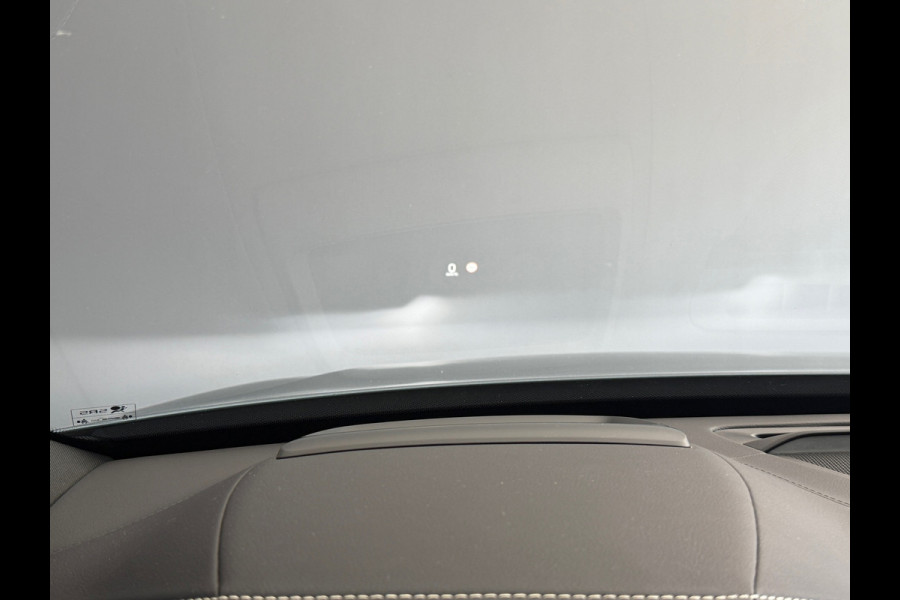 Volvo XC90 2.0 T8 Twin Engine AWD R-Design Pano|Lucht|22''|HUD|B&W Geluid