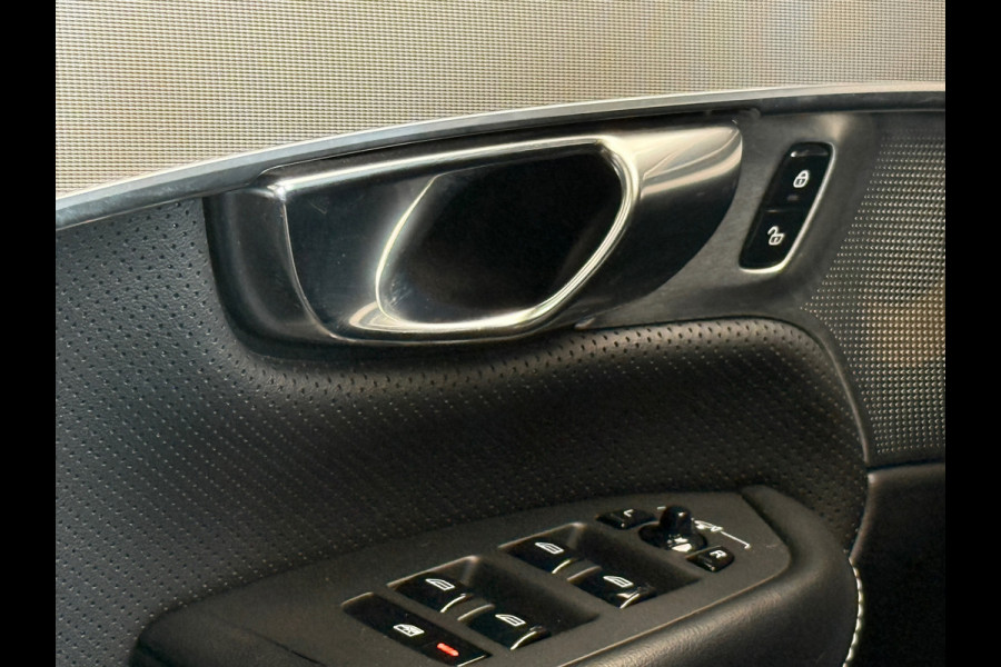 Volvo XC90 2.0 T8 Twin Engine AWD R-Design Pano|Lucht|22''|HUD|B&W Geluid
