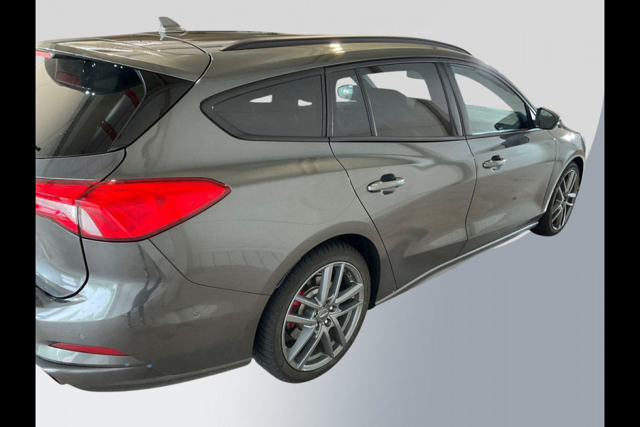 Ford FOCUS Wagon 2.3 EcoBoost ST-3 | Adaptive cruise control | Adaptive LED |  Trekhaak | Winter Pack | Bang&Olufsen | Elektrische achterklep | Head up Display