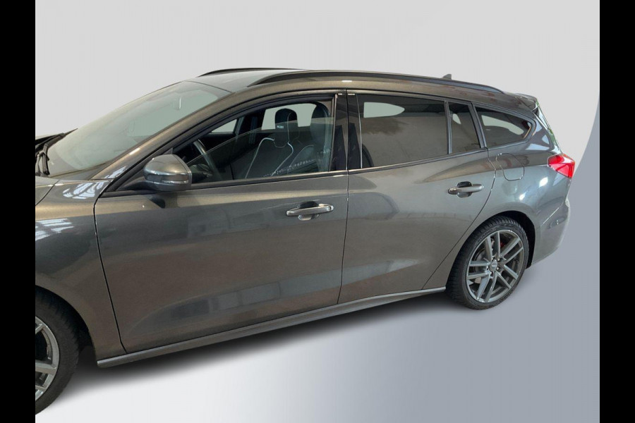 Ford FOCUS Wagon 2.3 EcoBoost ST-3 | Adaptive cruise control | Adaptive LED |  Trekhaak | Winter Pack | Bang&Olufsen | Elektrische achterklep | Head up Display