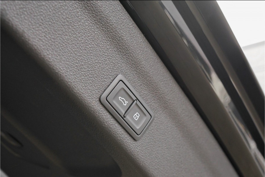 Audi RS6 Avant TFSI Quattro Dynamic+ Pano B&O Keramisch ACC HUD Stoelventilatie Alcantara Hemel