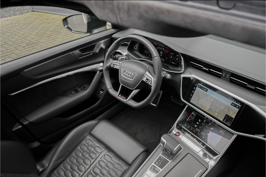 Audi RS6 Avant TFSI Quattro Dynamic+ Pano B&O Keramisch ACC HUD Stoelventilatie Alcantara Hemel