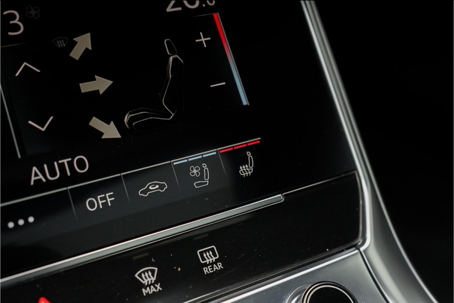 Audi RS6 Avant TFSI Quattro Dynamic+ Pano B&O Keramisch ACC HUD Stoelventilatie Alcantara Hemel