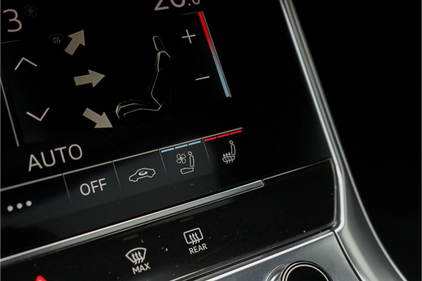 Audi RS6 Avant TFSI Quattro Dynamic+ Pano B&O Keramisch ACC HUD Stoelventilatie Alcantara Hemel