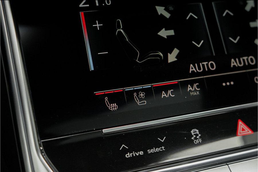 Audi RS6 Avant TFSI Quattro Dynamic+ Pano B&O Keramisch ACC HUD Stoelventilatie Alcantara Hemel