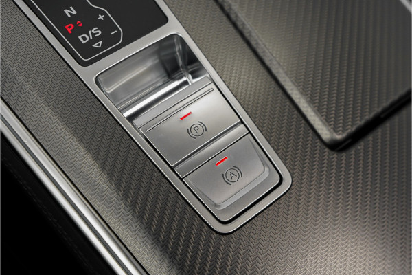 Audi RS6 Avant TFSI Quattro Dynamic+ Pano B&O Keramisch ACC HUD Stoelventilatie Alcantara Hemel