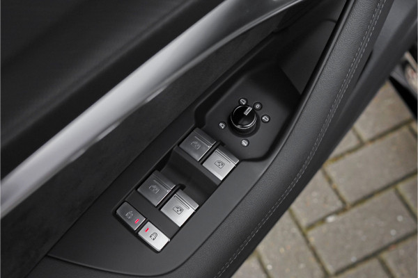 Audi RS6 Avant TFSI Quattro Dynamic+ Pano B&O Keramisch ACC HUD Stoelventilatie Alcantara Hemel