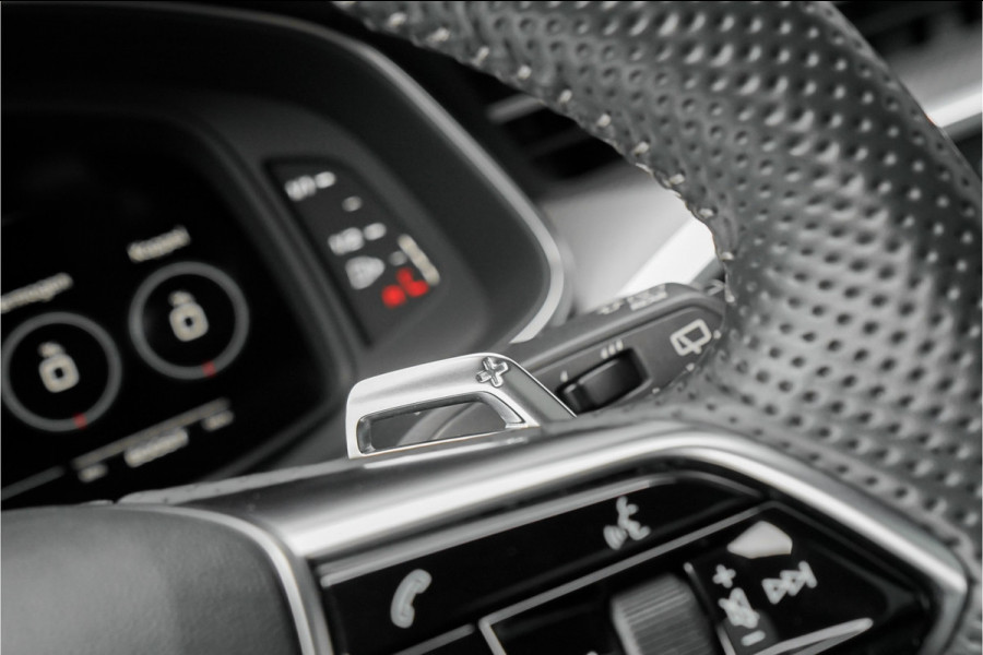 Audi RS6 Avant TFSI Quattro Dynamic+ Pano B&O Keramisch ACC HUD Stoelventilatie Alcantara Hemel