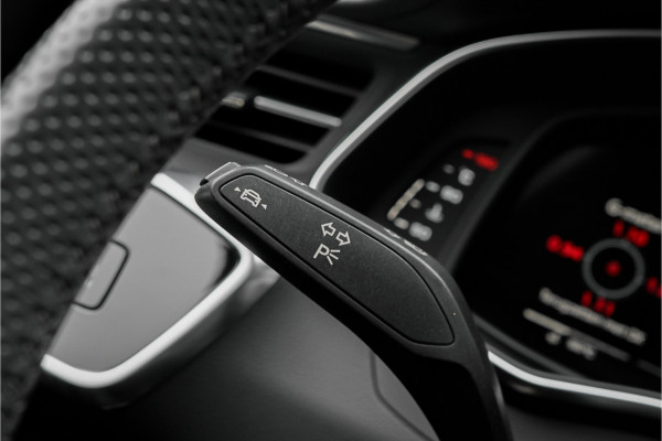 Audi RS6 Avant TFSI Quattro Dynamic+ Pano B&O Keramisch ACC HUD Stoelventilatie Alcantara Hemel