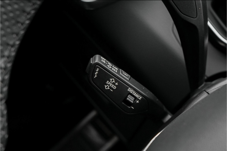 Audi RS6 Avant TFSI Quattro Dynamic+ Pano B&O Keramisch ACC HUD Stoelventilatie Alcantara Hemel