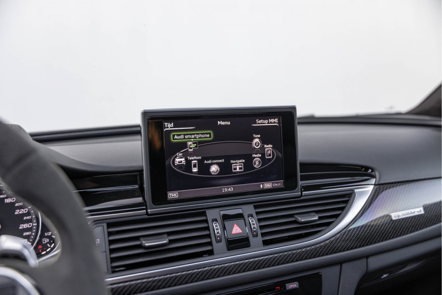 Audi RS6 Avant 4.0 TFSI 605pk Quattro Performance Dynamic plus Keramisch HuD Pano Milltek