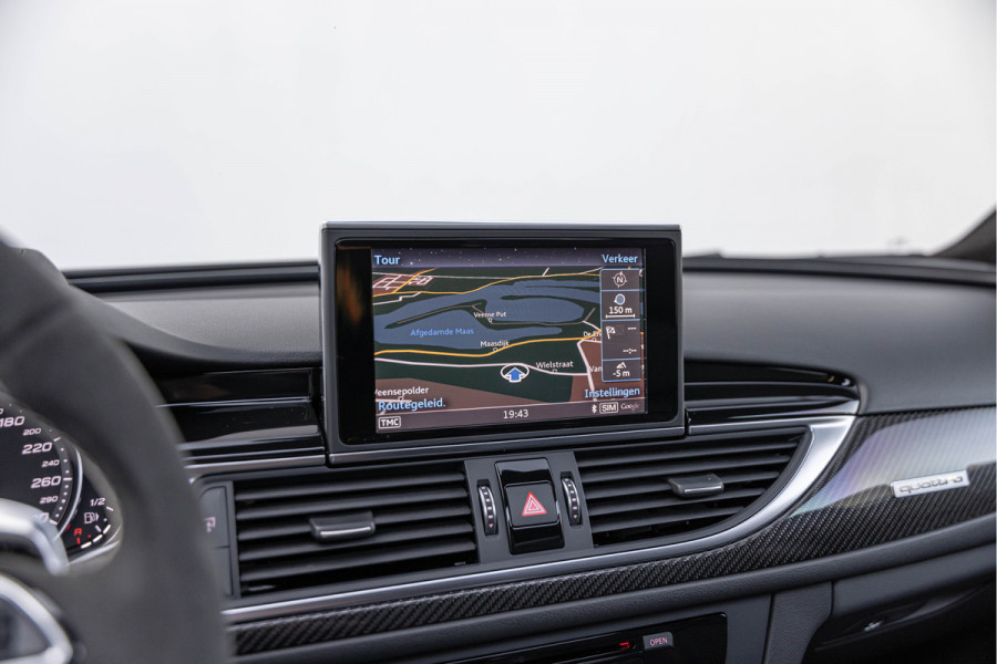 Audi RS6 Avant 4.0 TFSI 605pk Quattro Performance Dynamic plus Keramisch HuD Pano Milltek