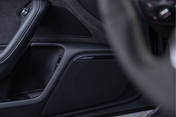 Audi RS6 Avant 4.0 TFSI 605pk Quattro Performance Dynamic plus Keramisch HuD Pano Milltek