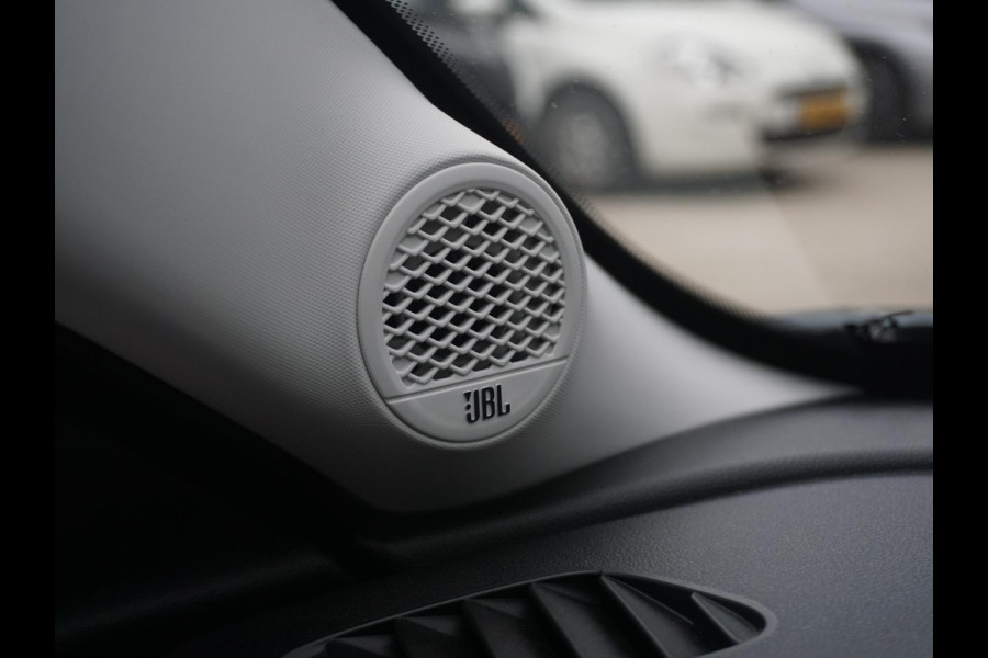 Jeep Avenger 1.2 e-Hybrid Summit